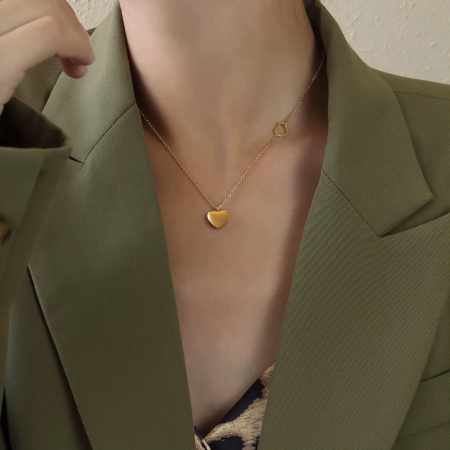 Cute 18K Gold Plated Stainless Steel Double Heart Pendant Necklace Women'S Love Pendant Necklace